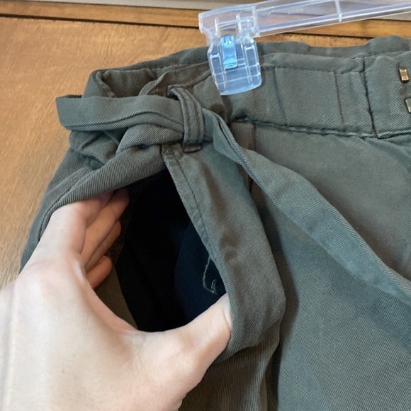 Daily Ritual soft paper bag pants - Picture 6 of 9